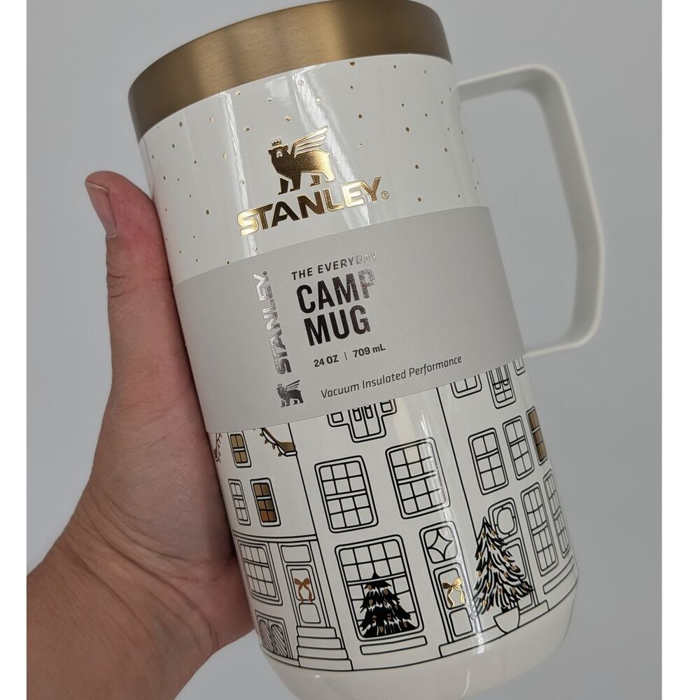 New Stanley cup coffee The Stay-Hot Camp Mug 24 OZ Salt Gingerbread HOLIDAY 2026